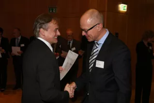 stipendienfeier-2013-page1_65.jpg (DE)