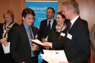 stipendienfeier-2013-page1_71.jpg (DE)