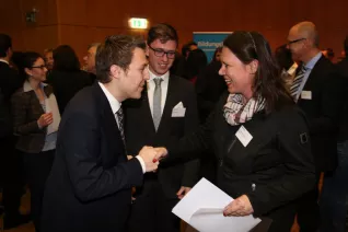 stipendienfeier-2013-page1_93.jpg (DE)