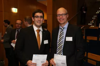 stipendienfeier-2013-page1_95.jpg (DE)