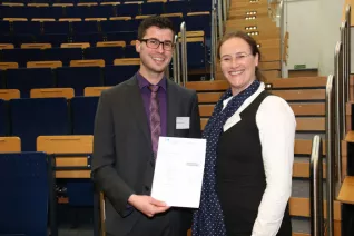 stipendienfeier-2013-page2_15.jpg (DE)