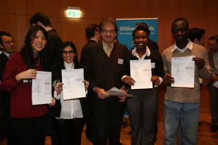 stipendienfeier-2013-page2_2.jpg (DE)