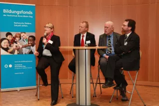 stipendienfeier-2013-page2_43.jpg (DE)