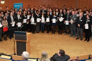 stipendienfeier-2013-page2_58.jpg (DE)