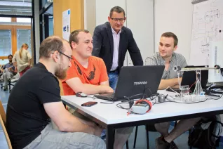 tag-d-off-projekt-2016_b045_positions-lage-regelung_04.jpg (DE)