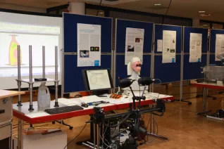 tag-der-forschung-2013_10.jpg (DE)