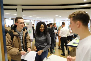 trade_fair_be_for_bis_spz_mensa_20191205_foto_juri_kuestenmacher_068.jpg (DE)