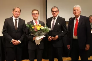 verleihung_der_foerderpreise_2014_foto_e._tritschler_fb06_engel-daniel_4270.jpg (DE)