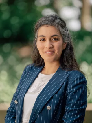 Ana Maria Perez Arrendondo Personenporträt Mitarbeiterin IZNE