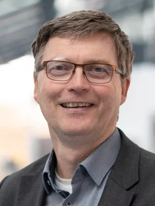 2023_fbinf_Portrait_Rainer_Herpers_Miriam_Thues_005