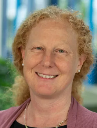 Claudia Luppertz Portrait