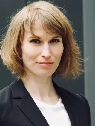 Portrait Frau Dr. Stauf