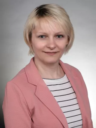 albina_rogozhnikova_spz.jpg (DE)