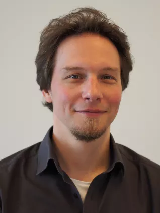 fb05_profilfoto_professor_matthias_preller.jpg (DE)
