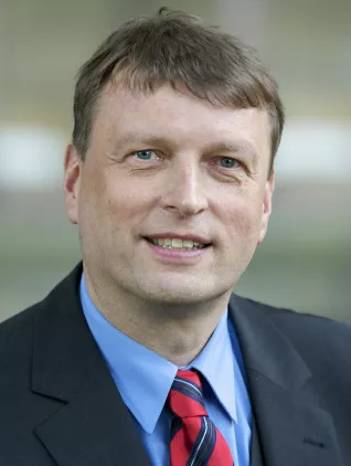 fb01-crhb-Amely_Tobias-bf.jpg (DE)