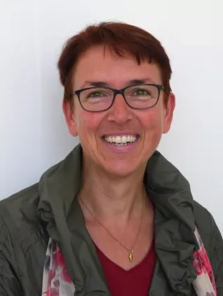 Portraet Stefanie Druegg.jpg (DE)