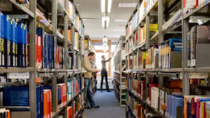 071022_bibliothek_pan_10.jpg (DE)