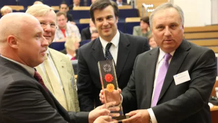 2011_medizintourismus_in_deutschland_22.jpg (DE)