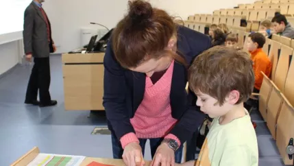 2015_fbinf_kinderuni007.jpeg(DE)