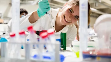 anna praktikum biologie volk Rhb Halle K 20220519 foto eric lichtenscheidt 19 fs22.jpg