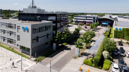 campus sankt augustin panorama 20220518 foto eric lichtenscheidt 09 fs22.jpg