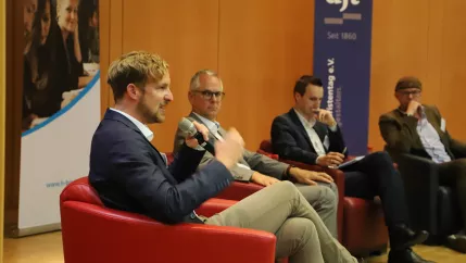 Diskussionsrunde Juristentag H-BRS 20220608 Foto Martin Schulz