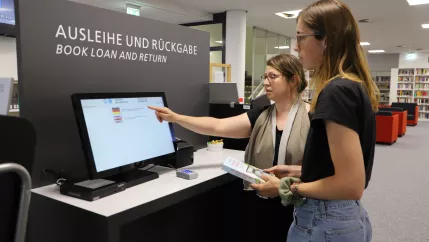 Bibliothek_Wiedereroeffnung_29072022_Fotos_Martin_Schulz_01.jpg