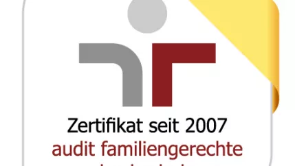 Zertifikat 2022 familiengerechte Hochschule seit 2007