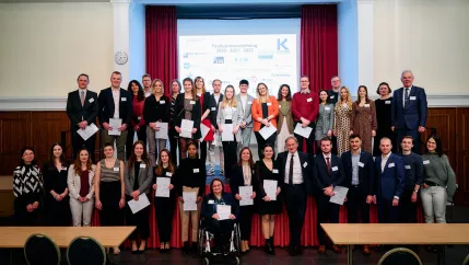Hochschulgesellschaft Bonn-Rhein-Sieg würdigt 51 Förderpreisträger aus drei Abschlussjahrgängen