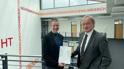 H-BRS Honorarprofessur Dr. Janina Loh Präsident Hartmut Ihne 11052023 Foto Daniela Greulich