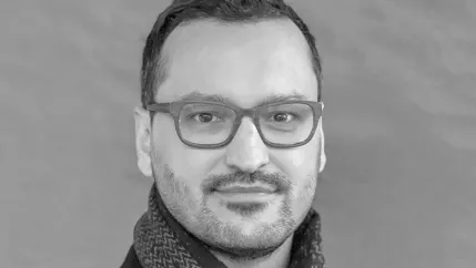 Dr. Vaziri Portrait