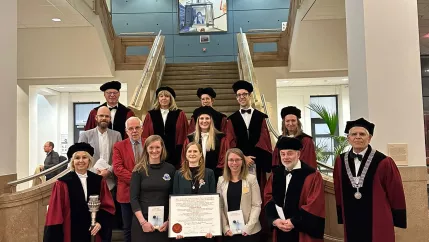 Christine Kawa nach erfolgreicher Verteidigung ihrer Promotion an der Universität Maastricht