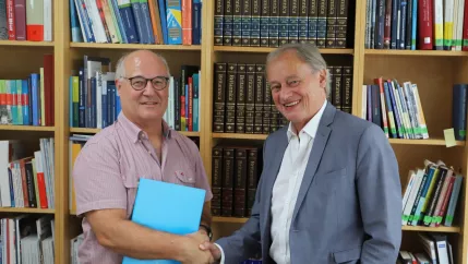 Rudolf Berrendorf 25 Jahre Dienst mit Praesident 20240722 Foto Juri Kuestenmacher 04