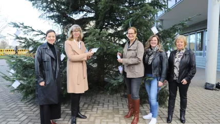 2024-11-26 Weihnachtswunschbaum Sankt Augustin Pressefoto