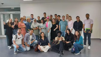 Abschlussfeier studienvorbereitender Intensivkurs Deutsch C1 Gruppenbild_Foto Vaishnavi Mandalahalli_10072025