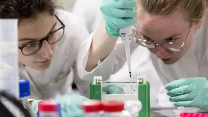 anna praktikum biologie volk Rhb Halle K 20220519 foto eric lichtenscheidt 24 fs22.jpg