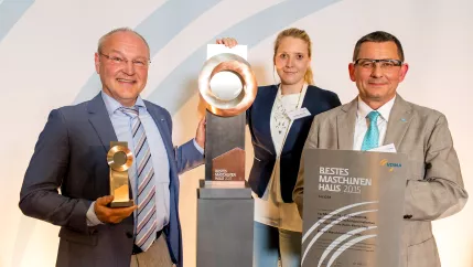 bestes_maschinenhaus_siegerbild_melcher_geilen_studentin.jpg(DE)