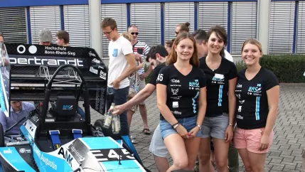 brs_motorsport_rollout_g17e_sta_20170707_foto_j._kuestenmacher_137_teasercut.jpg (DE)