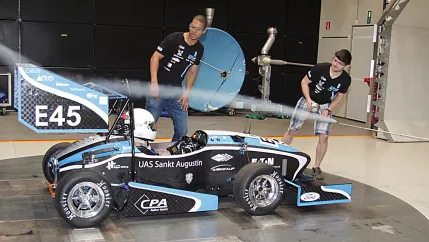 brs_motorsport_windkanal_1_2016_foto_ford_teasercut.jpg (DE)