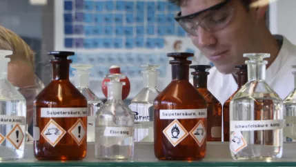 fb05_banner_modul_anorganische_chemie.jpg (DE)