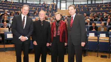 ihne_stender_brunn_dockter_700_13698.jpg (DE)