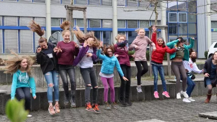 get_together_ostern_maedchen_2018-03_foto_g._neusel_2.jpg (DE)