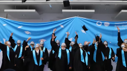 huetewerfen_film_absolventen2020_cut_foto_juri_kuestenmacher_87.jpg (DE)