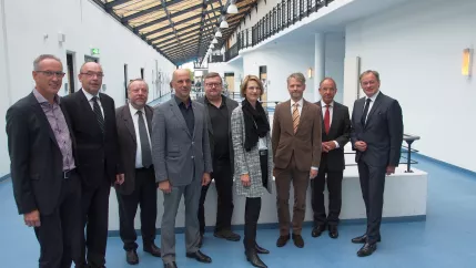 kinderuni_2015_2016_hochschulen_und_partner_20150923_foto_m._flacke.jpg (DE)