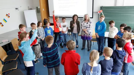 kinderuni_kopfschuetteln_rhb_20180426_foto_c._pesch_37.jpg (DE)