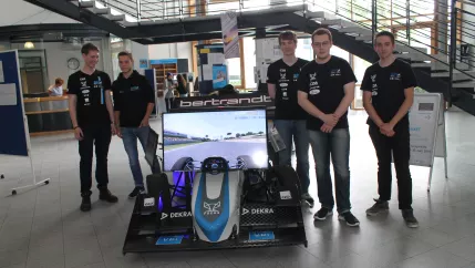 51a_alumni-tag-2016_tj_ertugrul_cam_brs_motorsport.jpg (DE)