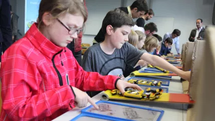 kinderuni-lego-mai-2014_24.jpg (DE)