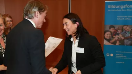 stipendienfeier_2014_foto_schallenberghsb14071.jpg (DE)