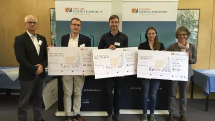 2019-12-16_walbrueck-katharina-u.a.energie-campus_2019.jpeg (DE)