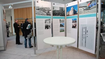 ausstellung_bundestag_sta_aula_20151027_foto_e._tritschler_img_8747.jpg (DE)